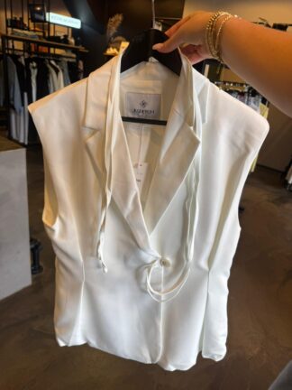 Trust - Liva Gilet White